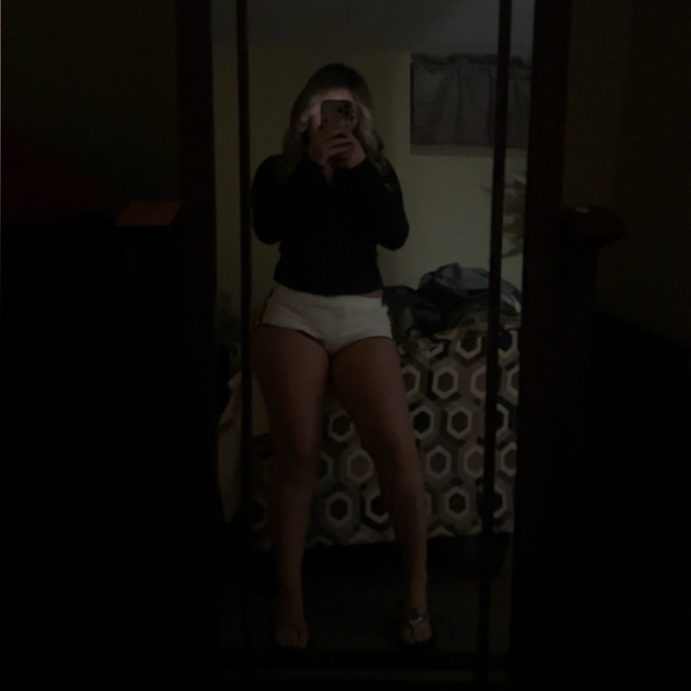 Lululemon Black Cropped Zip Up